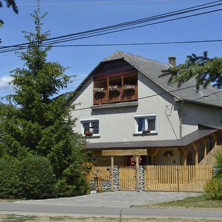 Fenyőfa vendégház Szilvásvárad Exterior foto